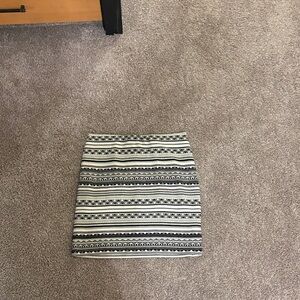 J. Jill Black and White Patterned Pencil Skirt